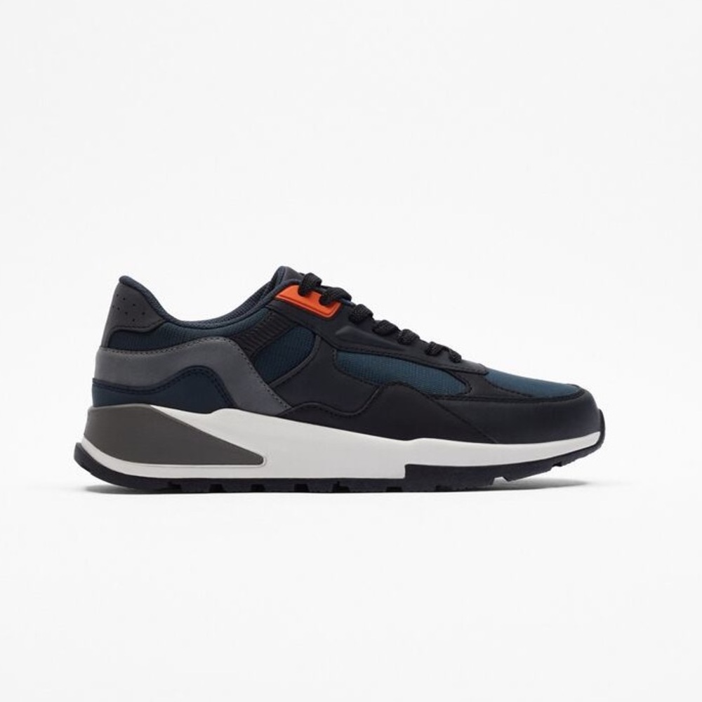 NWT. Zara Man Sea Blue Running Style Sneakers with Contrast Inserts. Size 12.